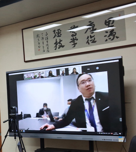 1671416557785694.jpg 4.优理大学代表.JPG