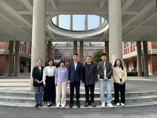 1731638134390990.jpg 2.合影.jpg