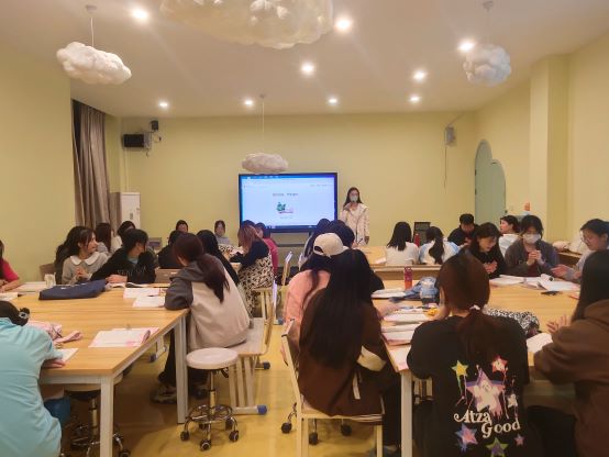 1733794260728734.jpg 24托育3班+节能主题班会.jpg