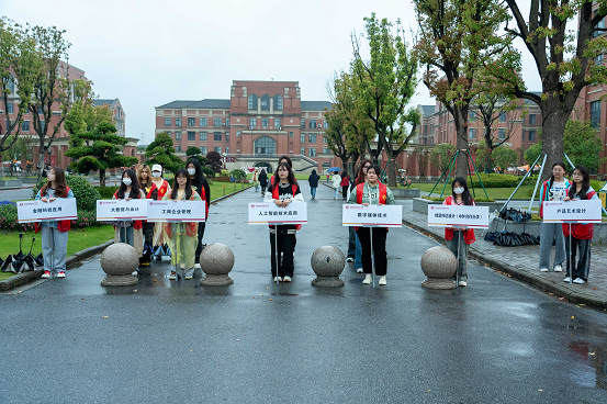 1713318846319664.png 图片1.png