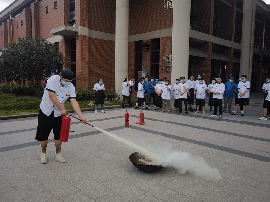 1695869244568595.png 图片3.png