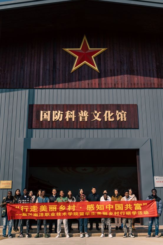 1677030499434201.jpg 图1 大合影.jpg